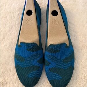 NEW Women’s Rothy's | Teal Camo Loafers | Size 10